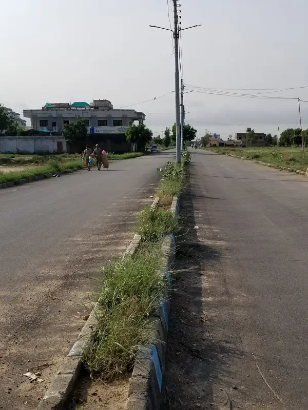 Plot For Sale 120 square yard, Saadi Garden block 3